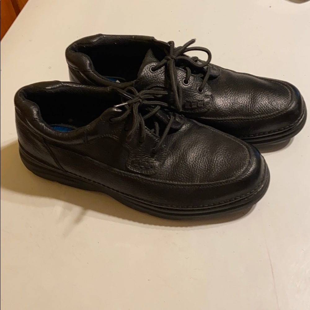 Causal Shoes